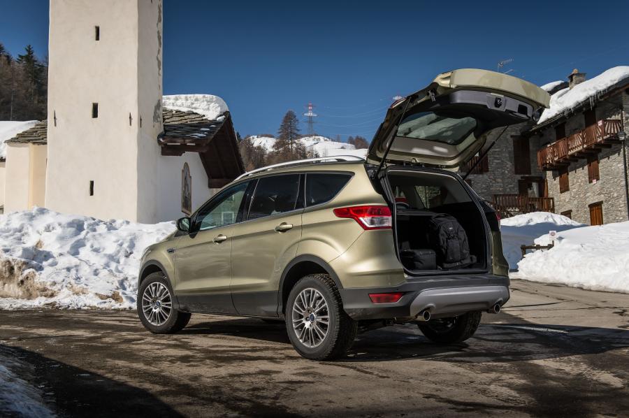  Ford Kuga 2013 года  (UK) (фото 5 из 23)